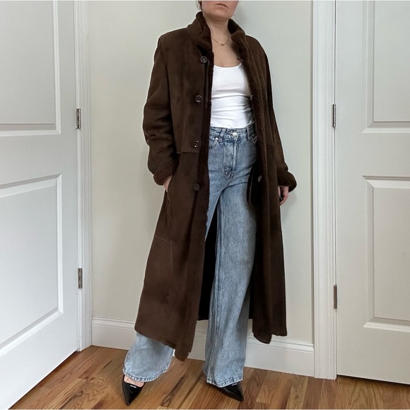 Elegant Brown 100% Shearling/Sheepskin Women's Coat - Picture 1 of 13
